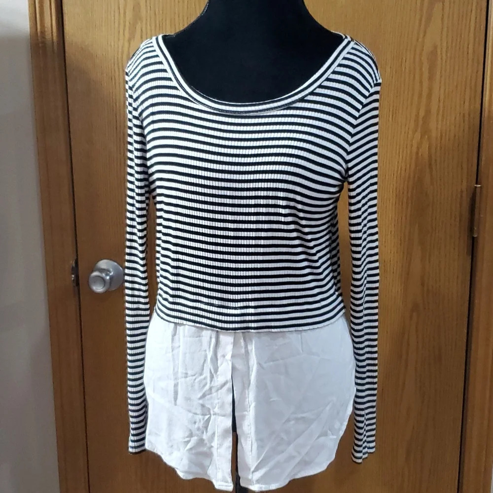 Bke red striped layered look long sleeve light comfy top